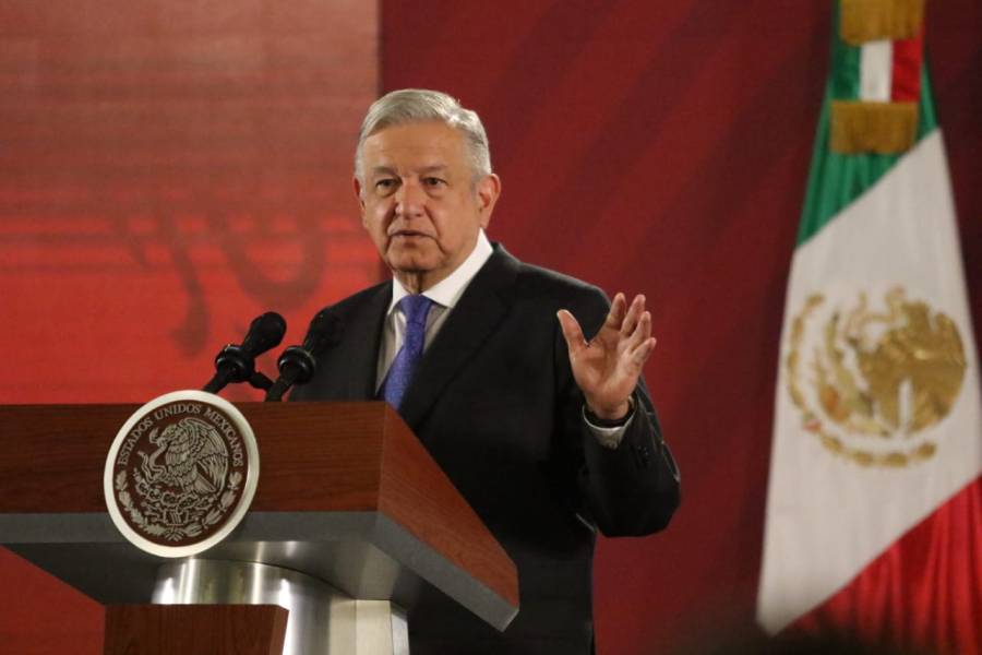 Pide AMLO estar atento a discusión sobre reducción de prerrogativas a partidos