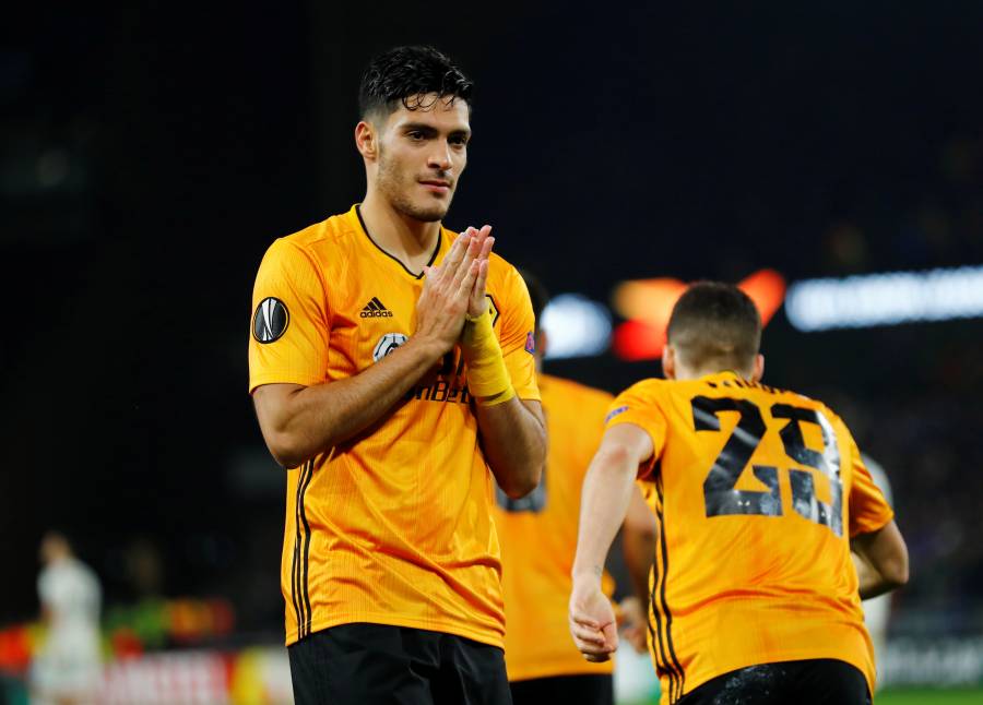 Gol agónico de Jiménez da la victoria al Wolverhampton en la Europa League