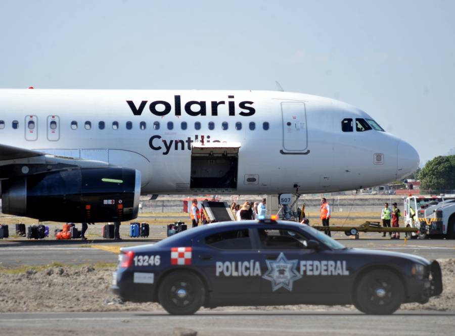 Lanza SCT plan antisaturación de aeropuertos