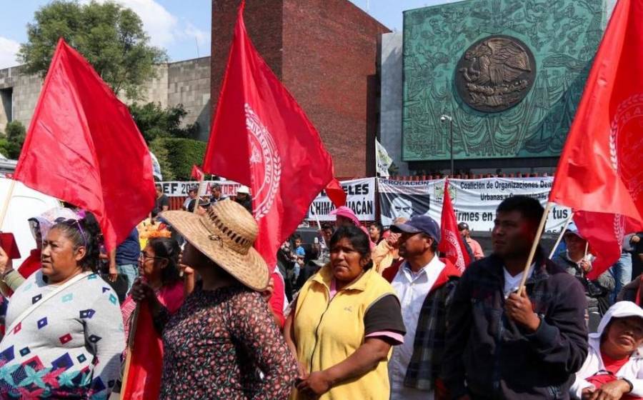 Coordinadores salen corriendo de San Lázaro y sin acuerdos con Antorcha Campesina - ContraRéplica
