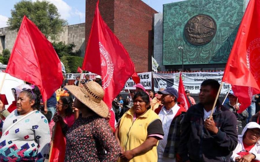 Coordinadores salen corriendo de San Lázaro y sin acuerdos con Antorcha Campesina