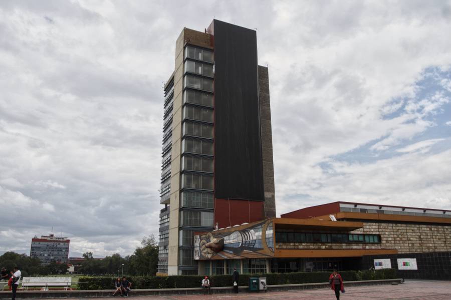 Estudiantes de la UNAM marchan contra los casos de acoso