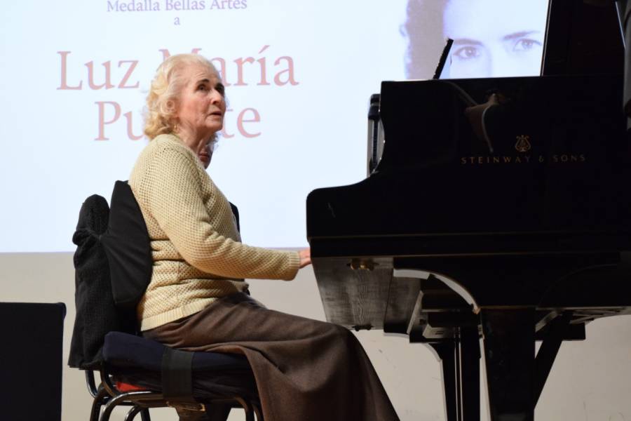 La pianista Luz María Puente, con más de 90 años de trayectoria celebra un año más de vida