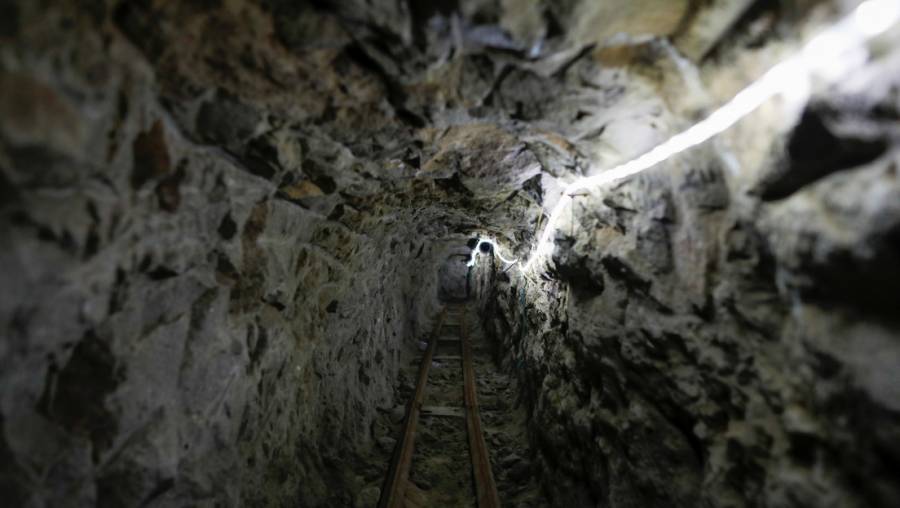 Ubican túnel que cruza la frontera entre México y Estados Unidos