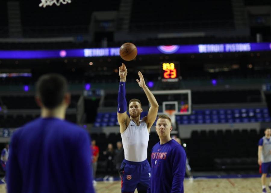 Pistons reconocen cancha de la Arena Ciudad de México