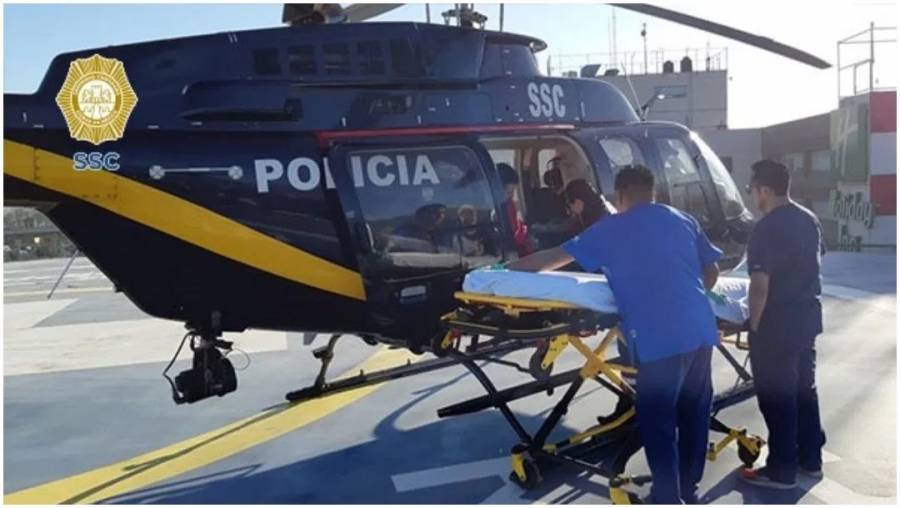 Cóndores trasladan a dos elementos de la Policía Federal por accidente de tránsito