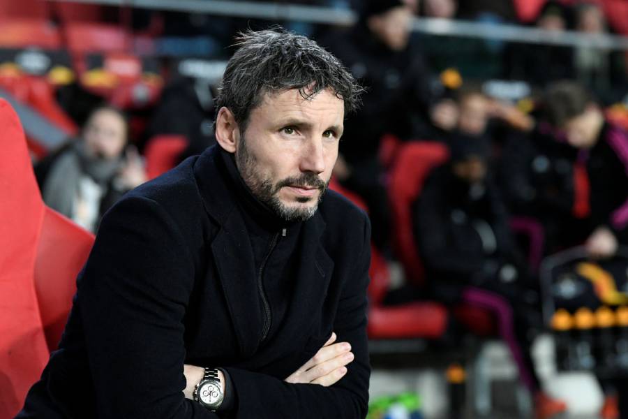 PSV destituye a Van Bommel: 