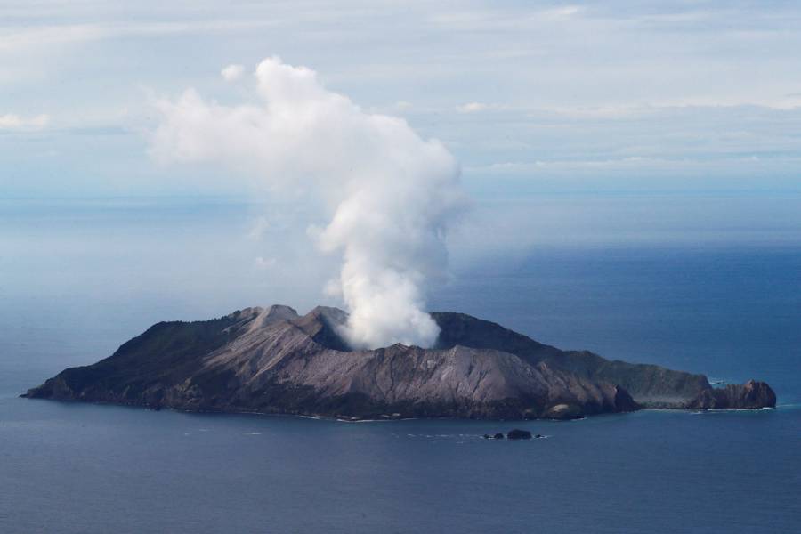 Nueva Zelanda finaliza búsqueda tras erupción del volcán Whakaari