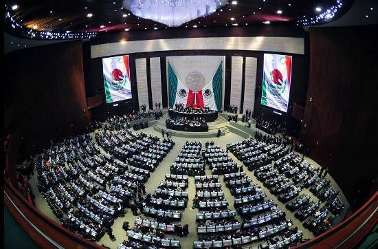 Diputados de morena respaldan decisión de SER para acudir a CIJ para demandar a Bolivia.