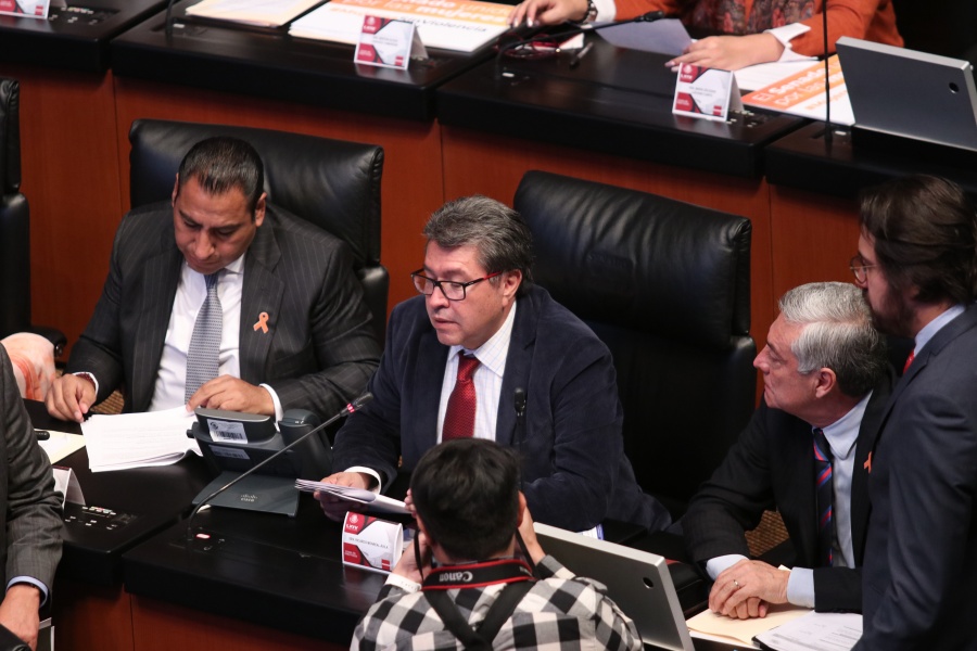 En Morena, listos para retos de 2020, dice Monreal