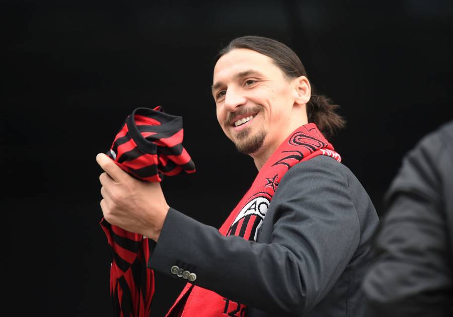 Ibrahimovic: “Ahora recibo más ofertas para jugar que hace 10 años”