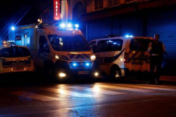 Un individuo mata a una persona y hiere a dos m&aacute;s en las afueras de Par&iacute;s
