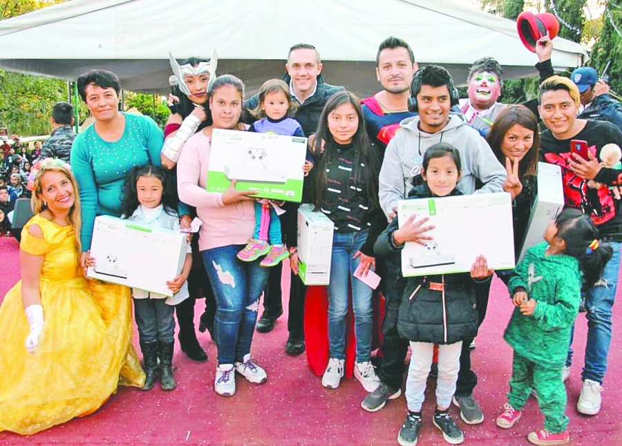 Alcalde de Cuajimalpa regala 16 mil juguetes