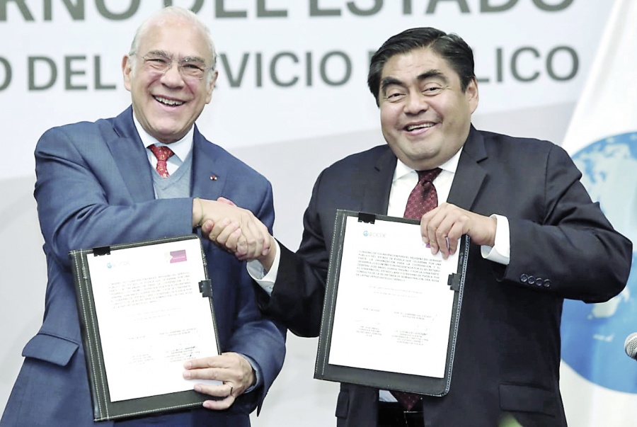 Con la OCDE, Puebla proyecta rediseñar al servicio público