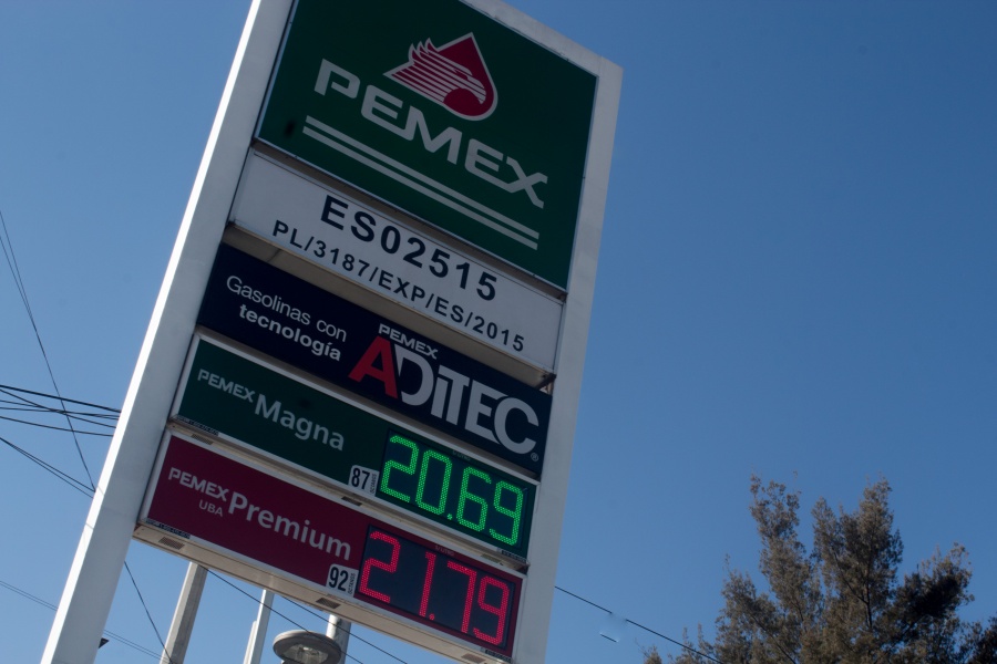 Piden a la Profeco revisar despachadores de gasolina 