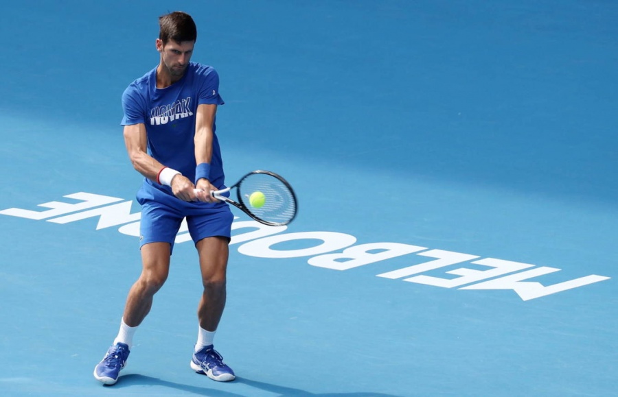Abierto de tenis en Australia pende de un hilo