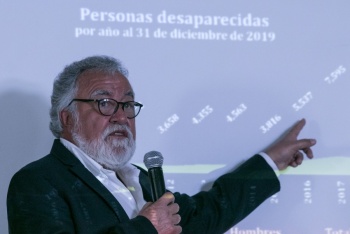 Localizan 873 fosas en 1 año de gobierno, revela Encinas 