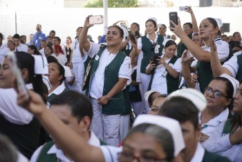 Faltan En Insabi 123 mil doctores, 250 mil enfermeras y 70 mil especialistas
