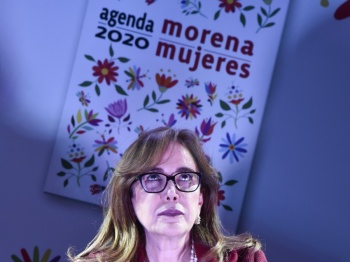 “Yeidckol, sin facultad para renunciar a 75 por ciento de recursos”