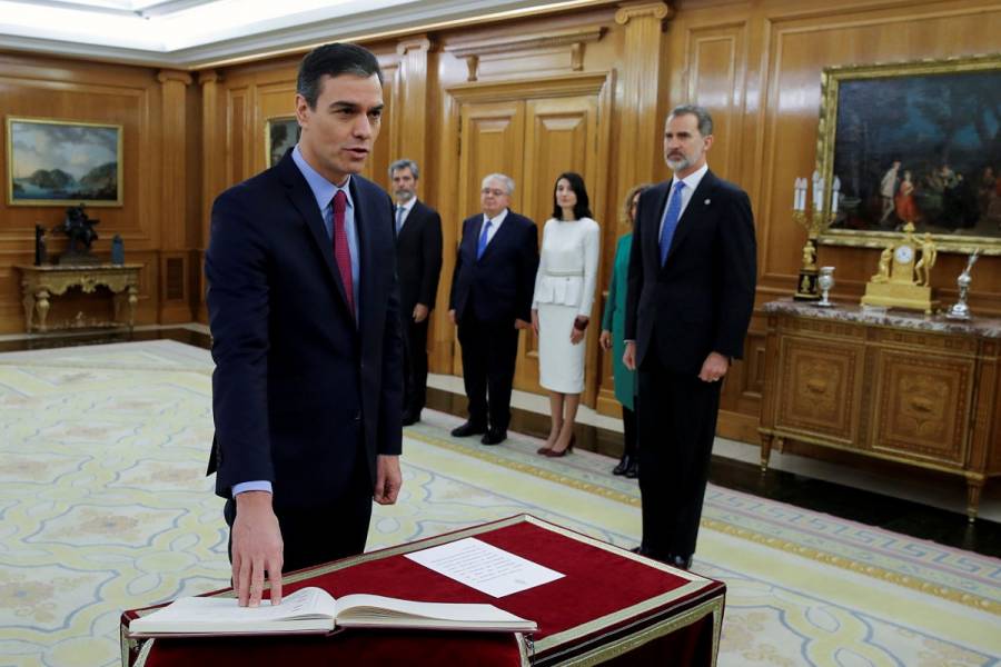 Pedro Sánchez rinde protesta como presidente de España