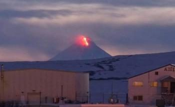 Alaska en alerta roja por la erupci&oacute;n de un volc&aacute;n