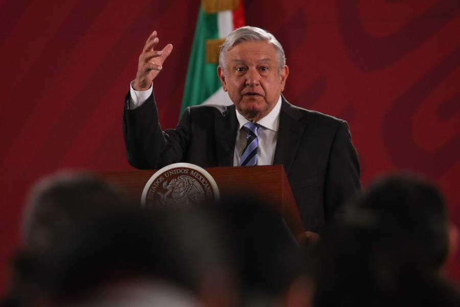 Queremos crecer, pero sin inflación, ni deuda: AMLO