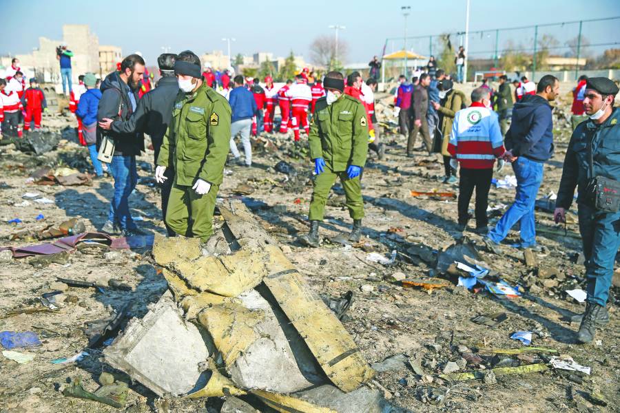 Se casaron en Irán y  murieron en el avionazo