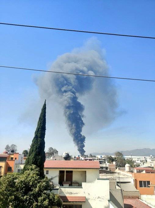 Controlan incendio registrado en empresa recicladora de Cuautitlán Izcalli