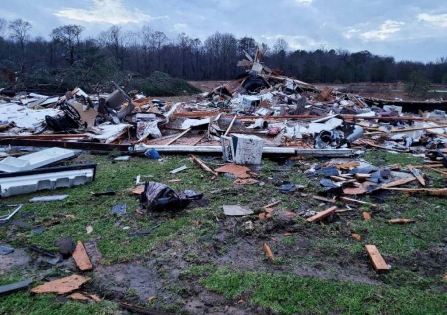 Reportan 11 personas muertas por fuertes tormentas en EU