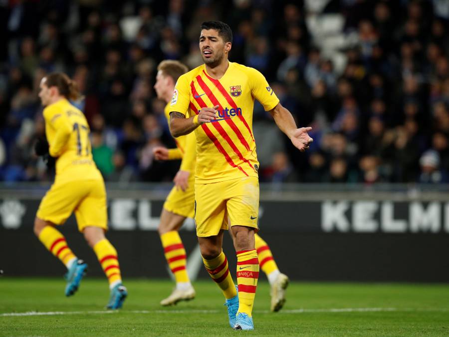 Barcelona anuncia la baja de Luis Suárez por cuatro meses