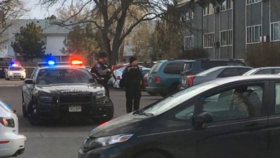 Hombre apuñala al azar a ocho personas en Colorado