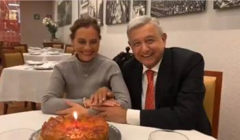 Festeja AMLO a su esposa en el restaurante El Cardenal