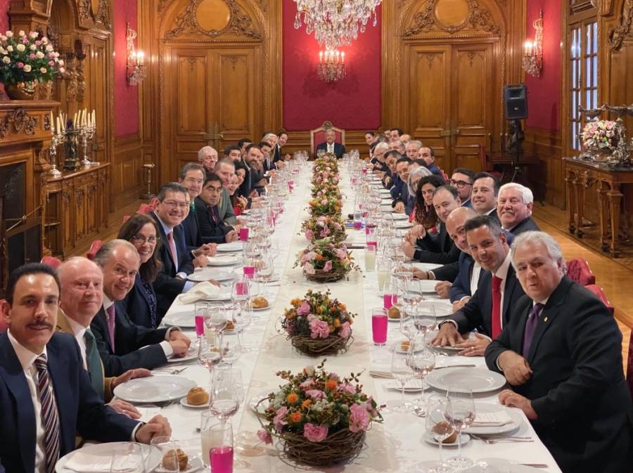 AMLO se reúne con integrantes de la Conago en Palacio Nacional