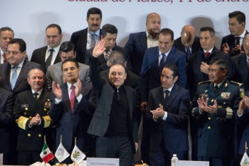 Acuerdan los gobernadores trabajar en unidad pese a diferencias 