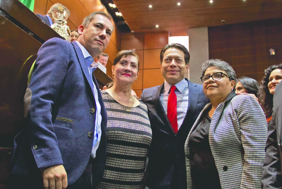 ...Y Delgado propone parlamento abierto para regulación