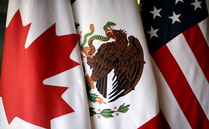 Bolsa mexicana sube a mejor nivel en un mes tras aprobación TMEC en EEUU, peso opera plano
