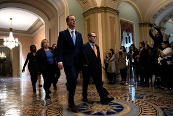 Senado de EU inicia formalmente proceso de juicio pol&iacute;tico contra Trump