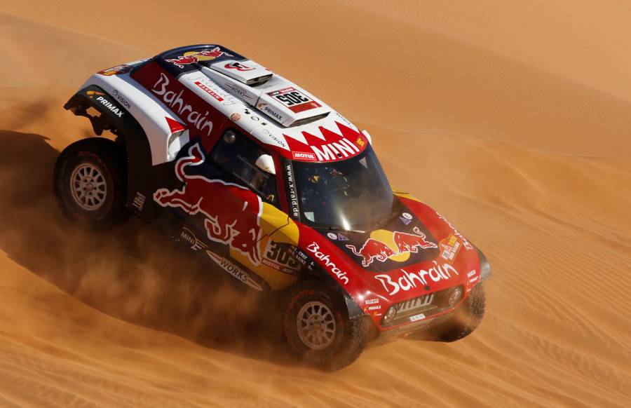 Carlos Sainz se convierte en triple campeón del Dakar