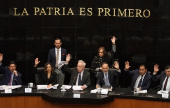 ...Y Pompeo aplaude decisi&oacute;n de los senadores de su pa&iacute;s