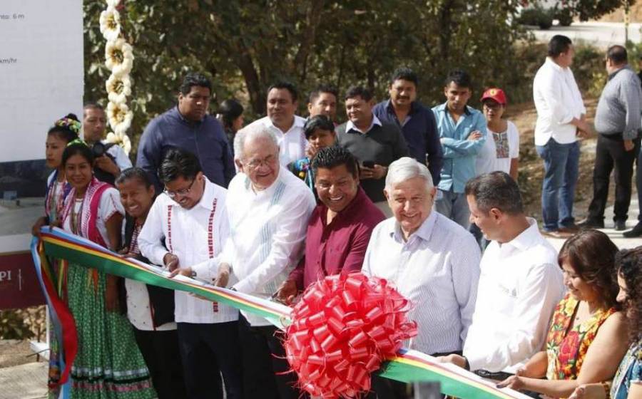 Alcanzó el tiempo de escuchar “Canción Mixteca”, comentó AMLO en Oaxaca