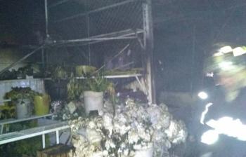 Se incendian 12 locales de mercado de flores en Xochimilco