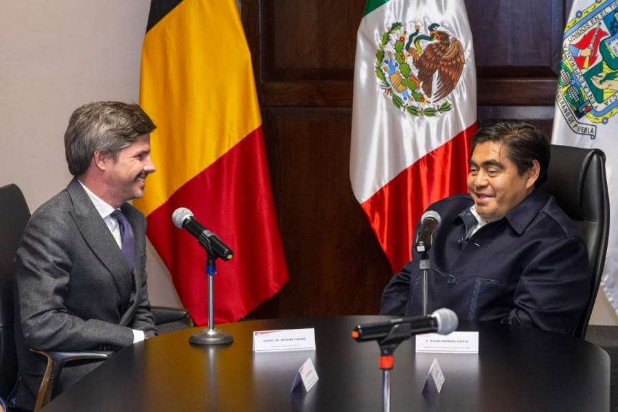 Barbosa busca que inviertan en Puebla