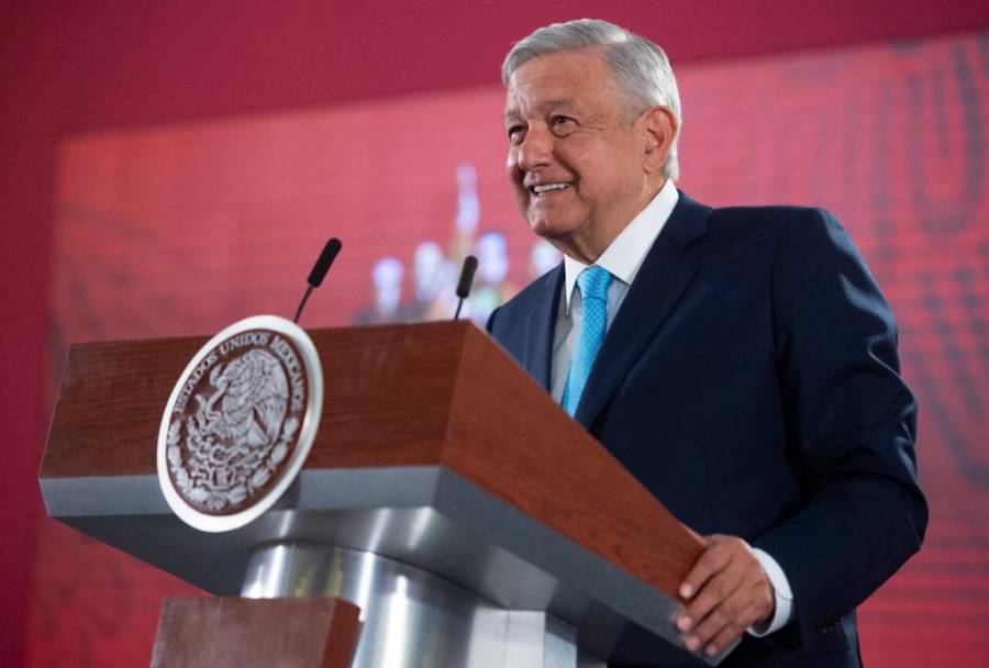 Analiza Presidencia enviar iniciativa para reducir recursos a partidos