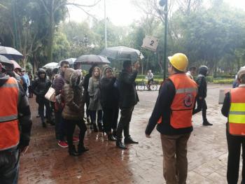 Lluvia altera macrosimulacro; s&iacute; se hizo pero r&aacute;pido