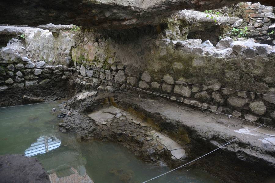 Descubren temazcal prehispánico en La Merced