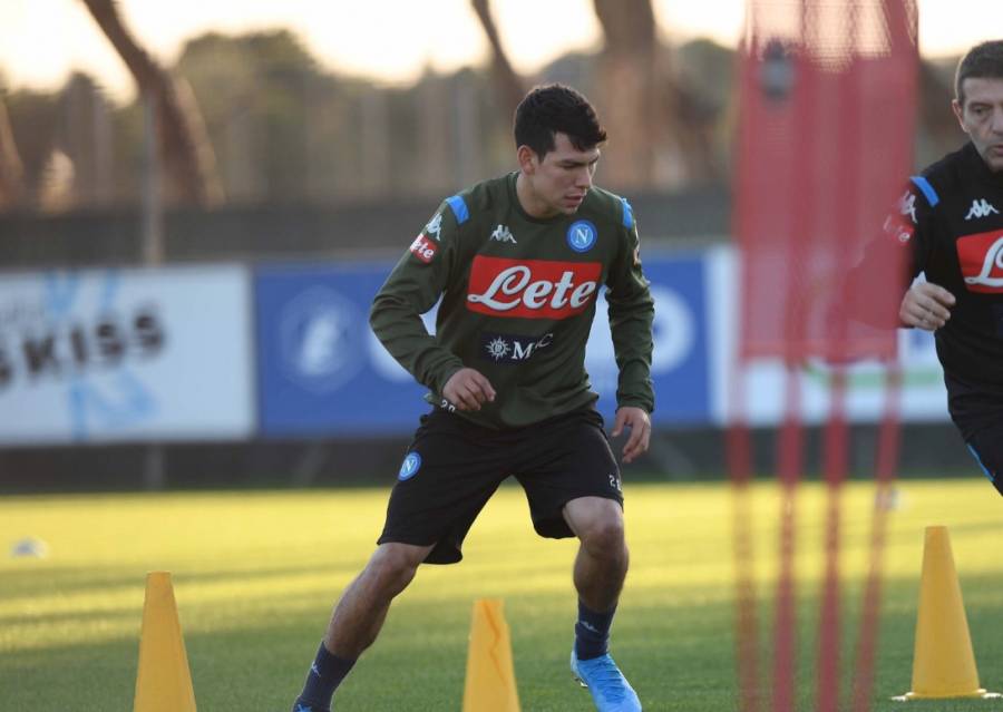 Ven al “Chucky” Lozano fuera del Napoli en verano