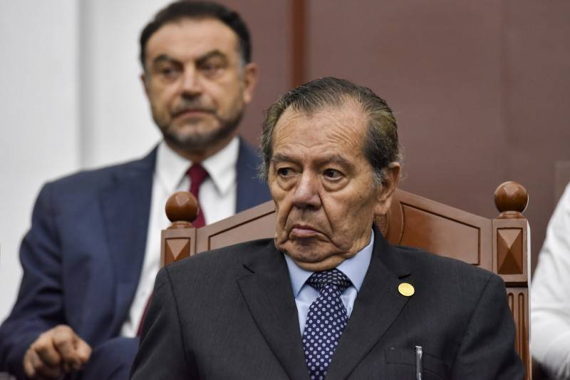 Cuestiona otra vez Muñoz Ledo el trato a migrantes de la GN