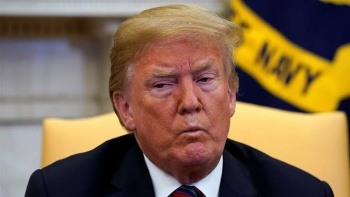 En juicio pol&iacute;tico, acusan a Trump de corrupto por presionar a Ucrania