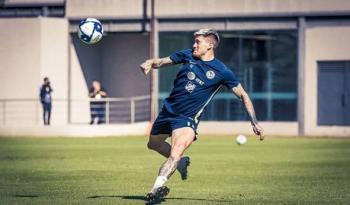 Nicol&aacute;s Castillo volver&iacute;a con Am&eacute;rica hasta la jornada 4
