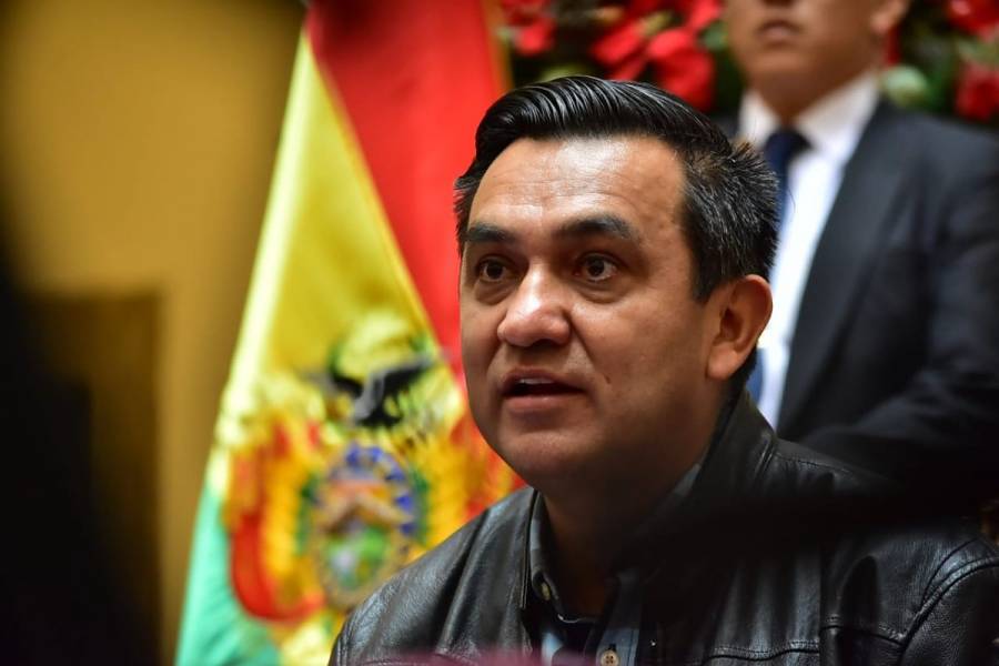 Bolivia rompe relaciones diplomáticas con Cuba